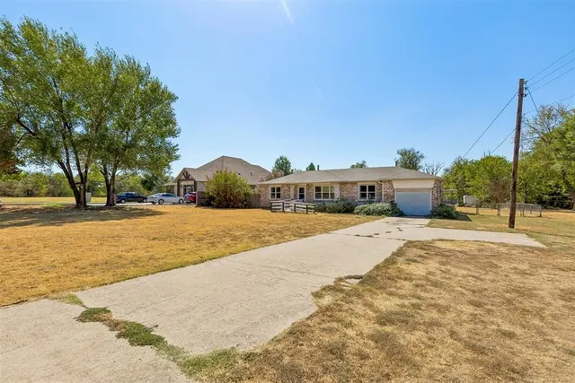 Photo 3 — 9704 E Reno Avenue, Oklahoma City, OK 73130