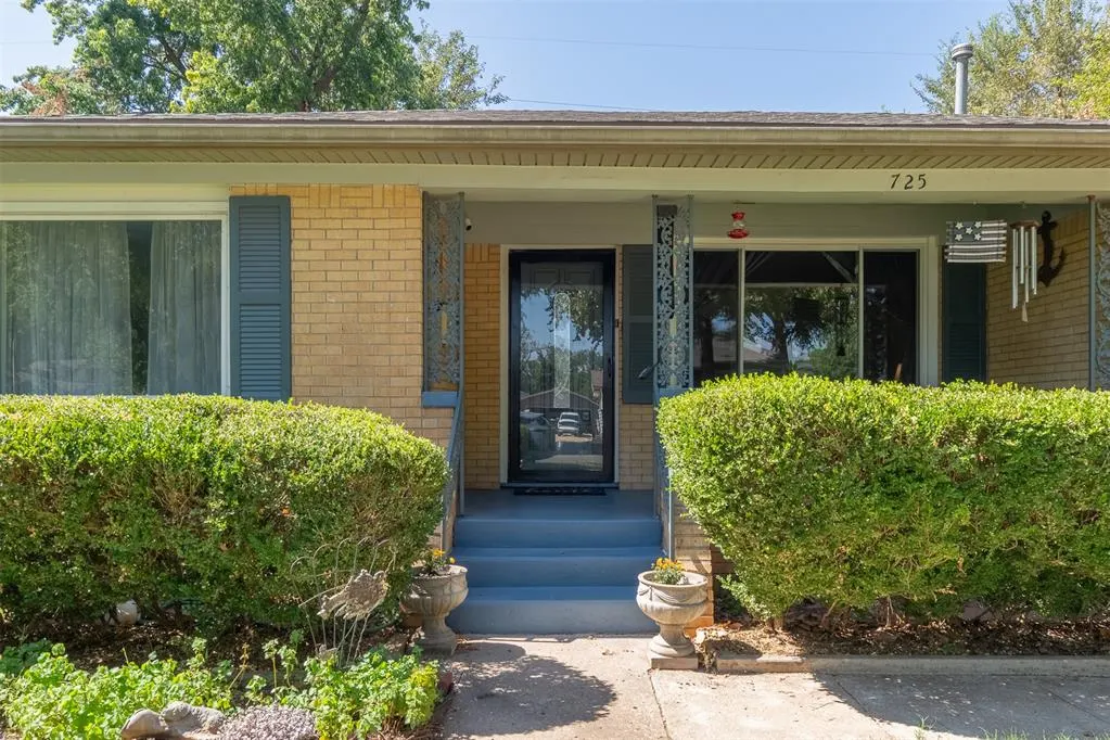 Photo 3 — 725 N Ash, Pauls Valley, OK 73075
