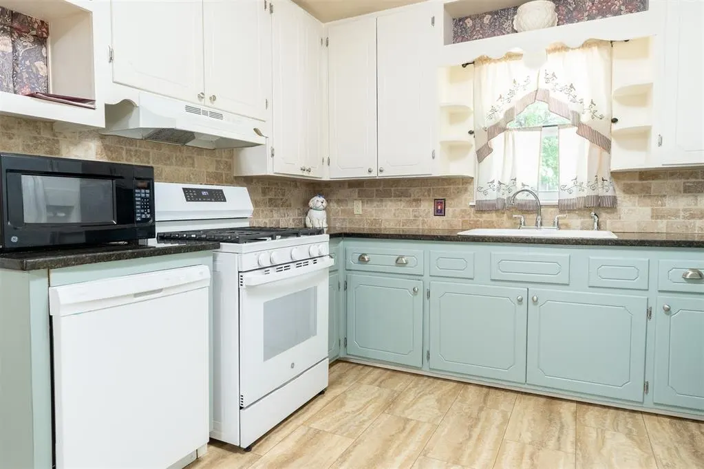 Photo 11 — 725 N Ash, Pauls Valley, OK 73075