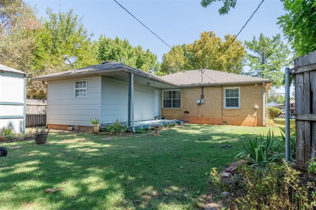 Photo 25 — 725 N Ash, Pauls Valley, OK 73075