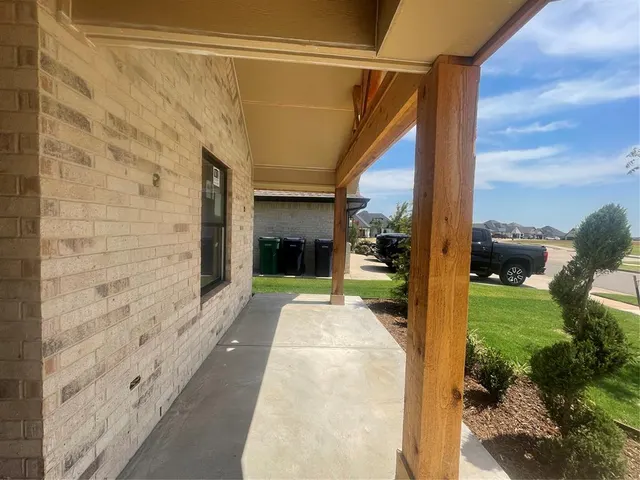 Photo 3 — 14808 Mackay Lane, Oklahoma City, OK 73142