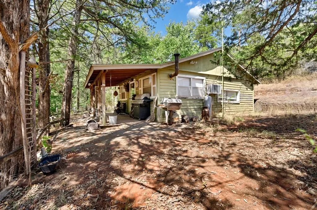 Photo 4 — 22020 W Seventh Street, Hinton, OK 73047