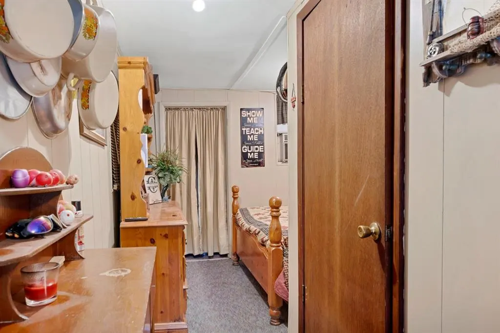 Photo 14 — 22020 W Seventh Street, Hinton, OK 73047