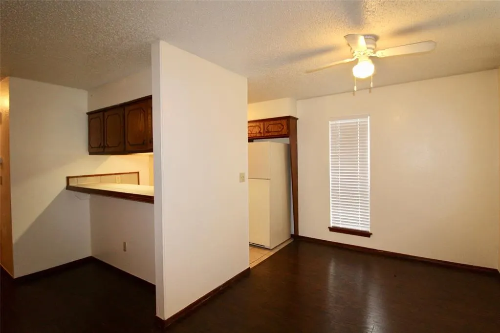 Photo 2 — 902 Acacia Circle 902, Noble, OK 73068