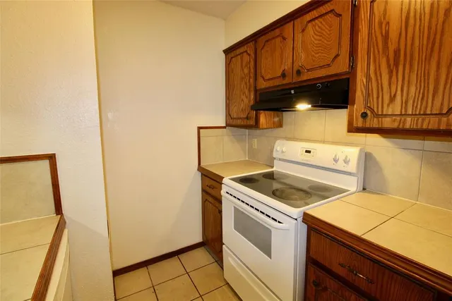 Photo 4 — 902 Acacia Circle 902, Noble, OK 73068