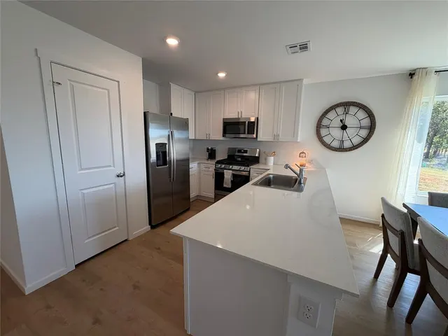 Photo 3 — 10932 SW 25th Street, Yukon, OK 73099