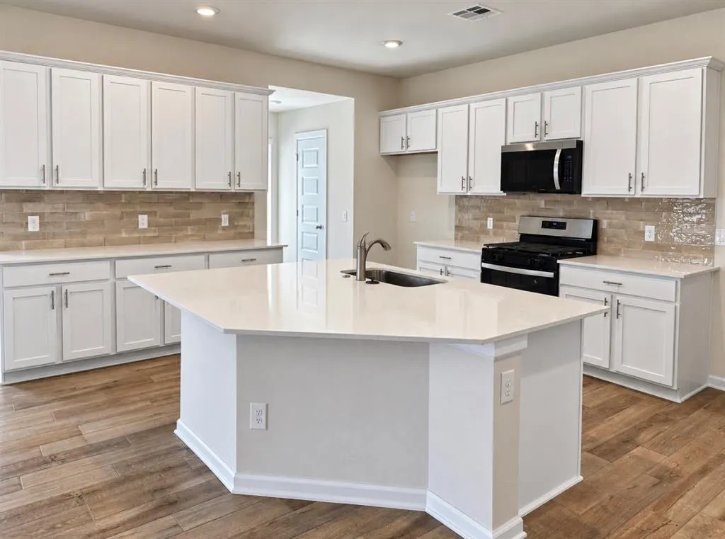Photo 3 — 1236 Mahogany Lane, Piedmont, OK 73078