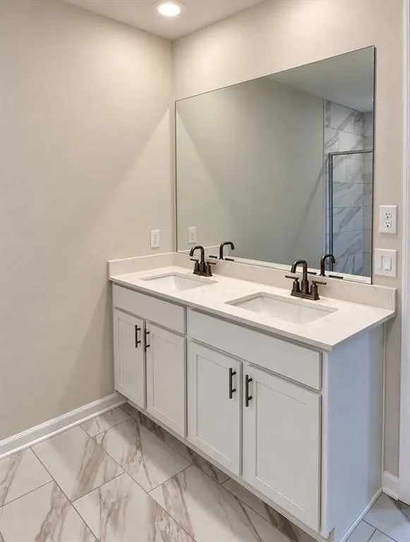 Photo 8 — 1236 Mahogany Lane, Piedmont, OK 73078