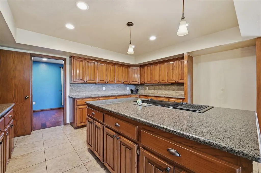 Photo 17 — 1305 Mockingbird Lane, Guthrie, OK 73044