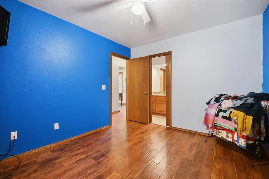 Photo 24 — 1305 Mockingbird Lane, Guthrie, OK 73044