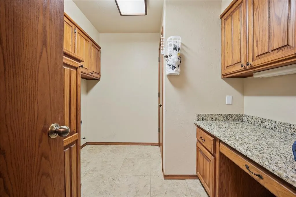 Photo 25 — 1305 Mockingbird Lane, Guthrie, OK 73044