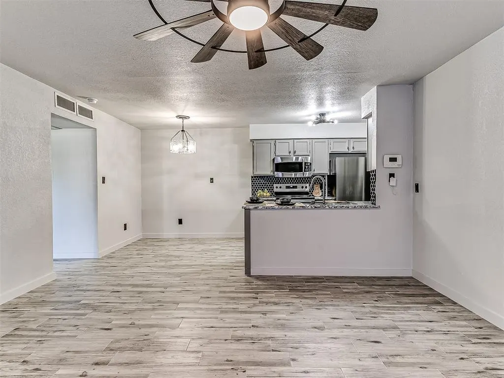 Photo 4 — 3000 Chautauqua Avenue 112, Norman, OK 73072