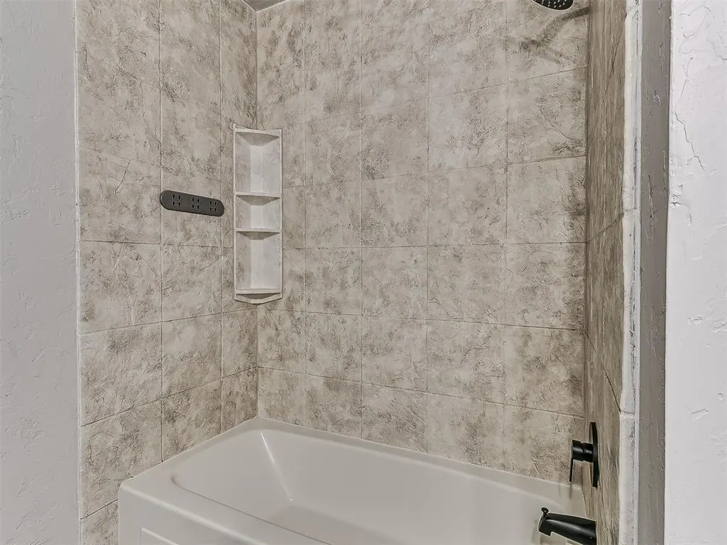 Photo 17 — 3000 Chautauqua Avenue 112, Norman, OK 73072