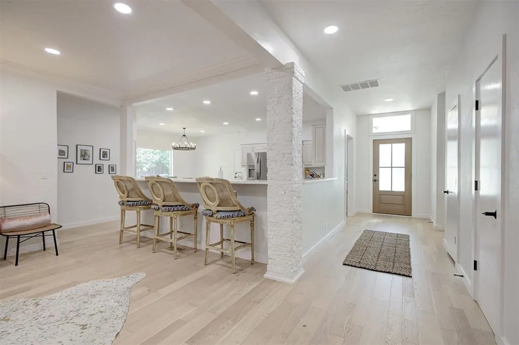 Photo 18 — 12319 Maple Ridge Road, Oklahoma City, OK 73120