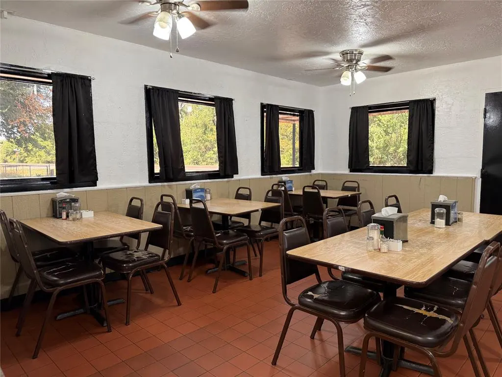 Photo 9 — 416 E Apache Trail Road, Apache, OK 73006
