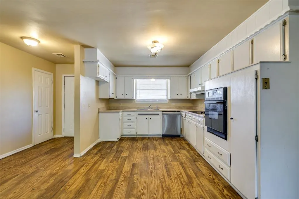 Photo 13 — 2928 N Tulsa Drive, Oklahoma City, OK 73107