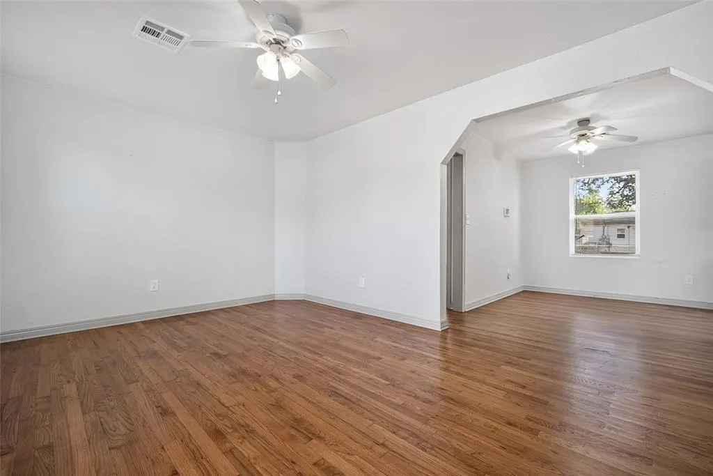 Photo 7 — 7014 NW 45th Street, Bethany, OK 73008