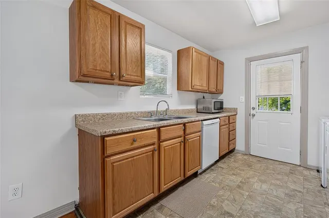 Photo 8 — 7014 NW 45th Street, Bethany, OK 73008