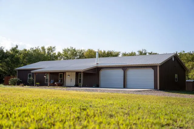 Photo 2 — 115022 N 3720 Road, Okemah, OK 74859