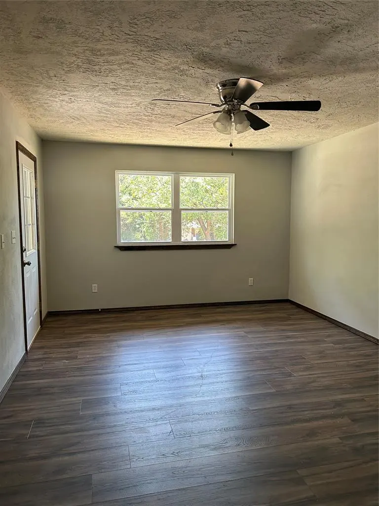Photo 12 — 936 W Lovers Lane, Purcell, OK 73080