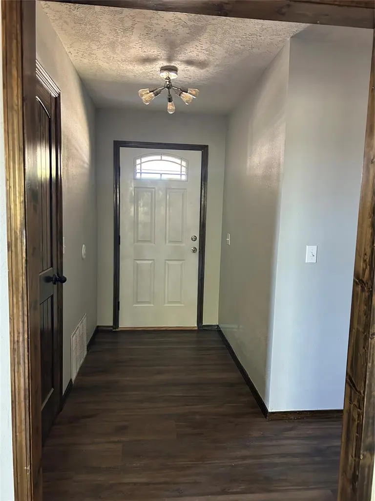 Photo 14 — 936 W Lovers Lane, Purcell, OK 73080