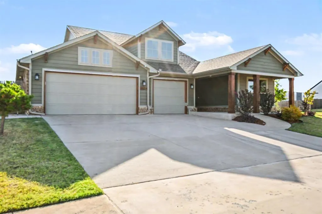 Photo 3 — 18004 Cristobal Boulevard, Edmond, OK 73012