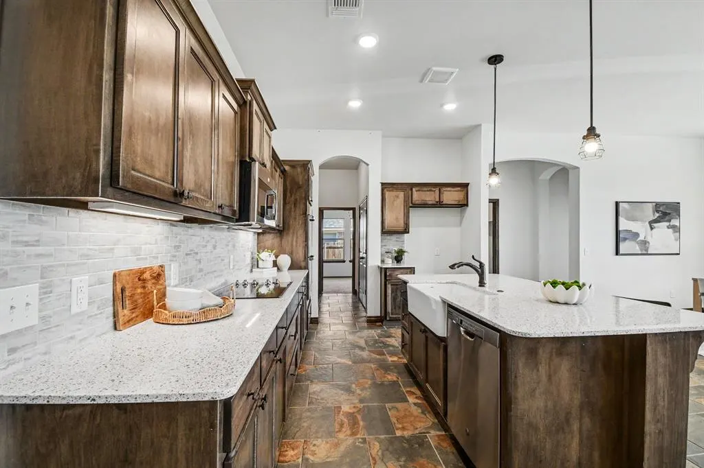 Photo 10 — 18004 Cristobal Boulevard, Edmond, OK 73012