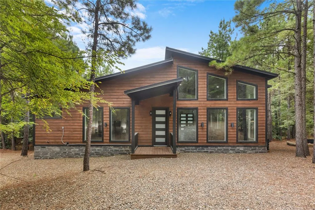 Front exterior — 125 Bear Cedar Trail, Broken Bow, OK 74743