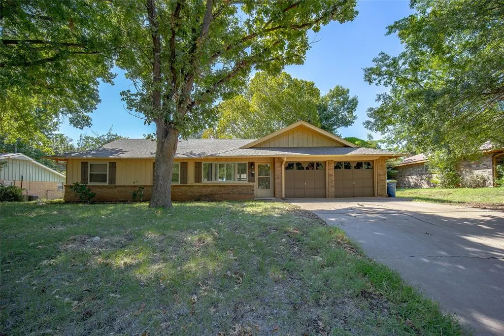 Front exterior — 902 N Benjamin Street, Stillwater, OK 74075