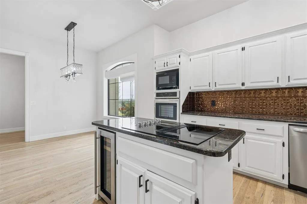 Photo 12 — 4712 Fountain Gate Drive, Norman, OK 73072