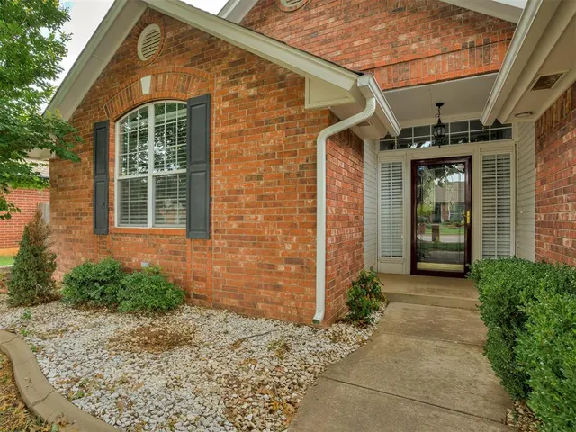 Photo 4 — 4932 Baker Street, Norman, OK 73072