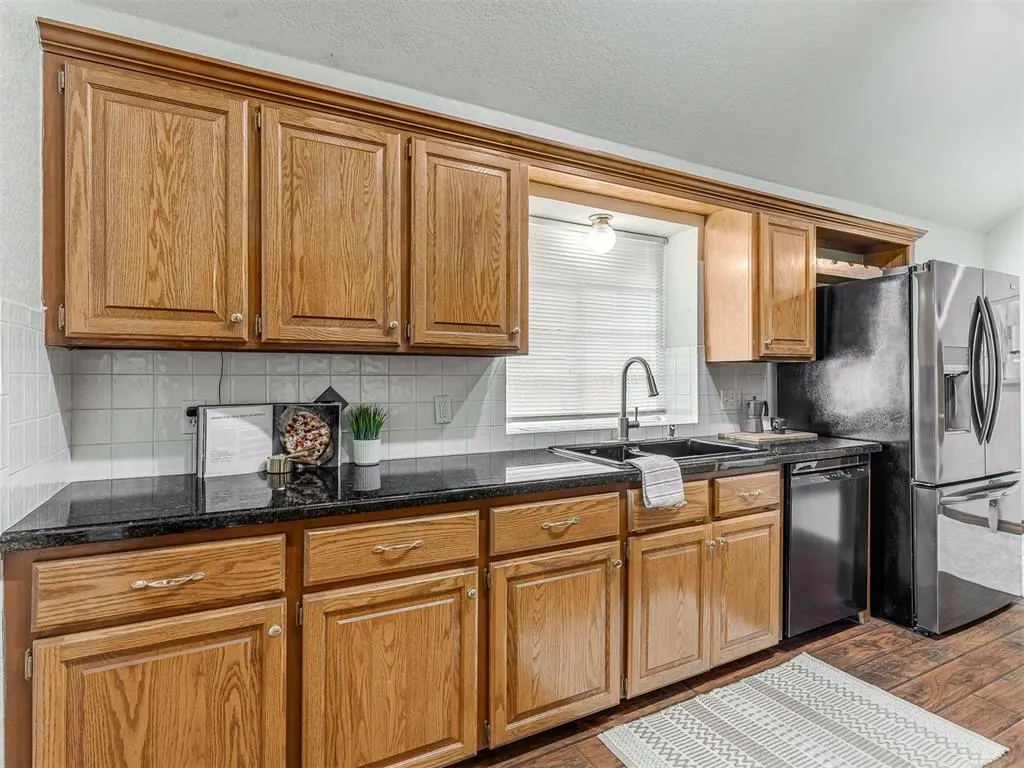Photo 12 — 4932 Baker Street, Norman, OK 73072