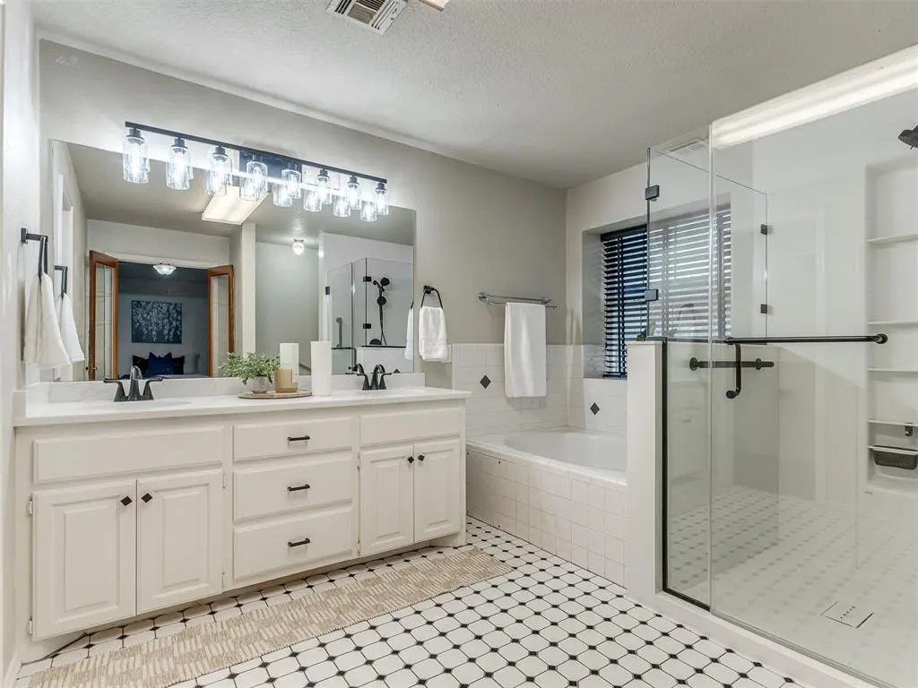 Photo 19 — 4932 Baker Street, Norman, OK 73072