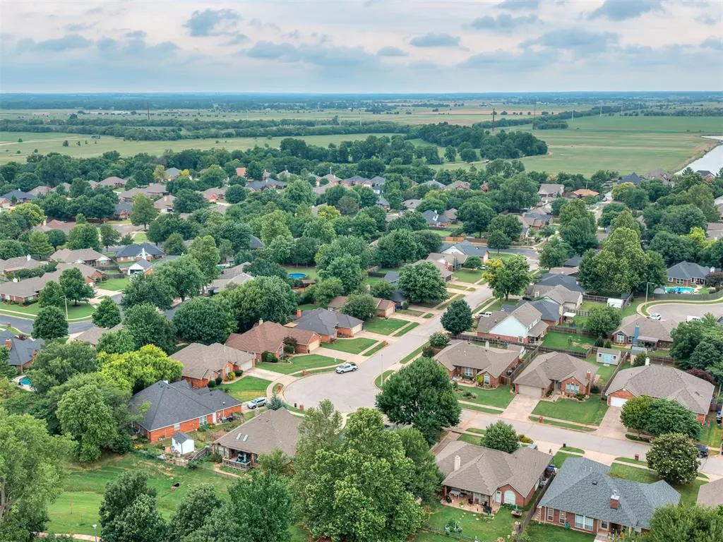 Photo 44 — 4932 Baker Street, Norman, OK 73072