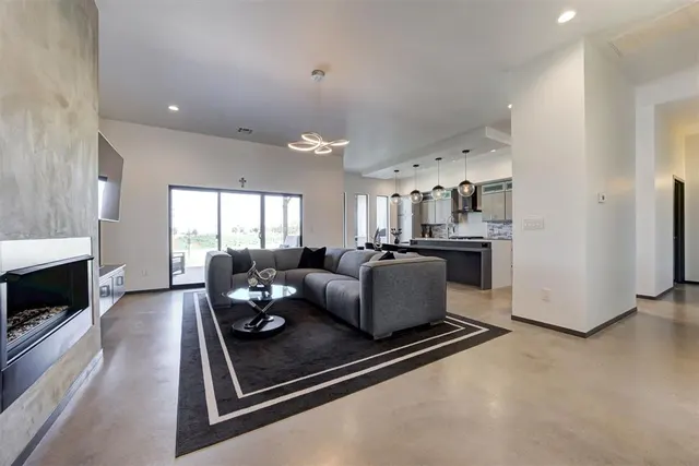 Photo 5 — 7413 NW 159th Circle, Edmond, OK 73013
