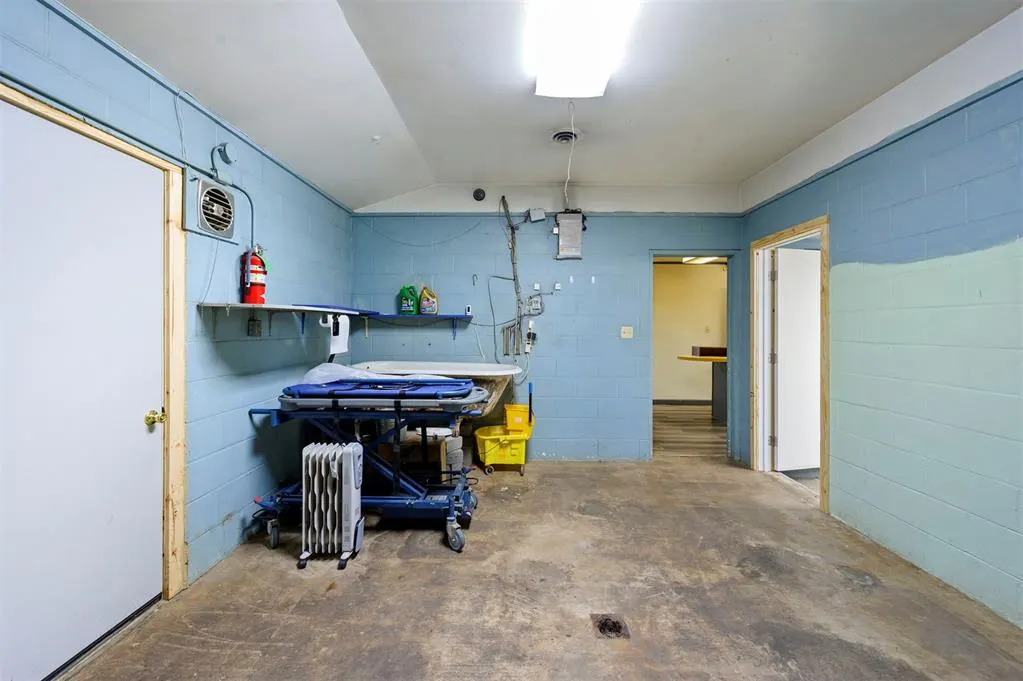 Photo 41 — 811 E Lincoln Road, Idabel, OK 74745