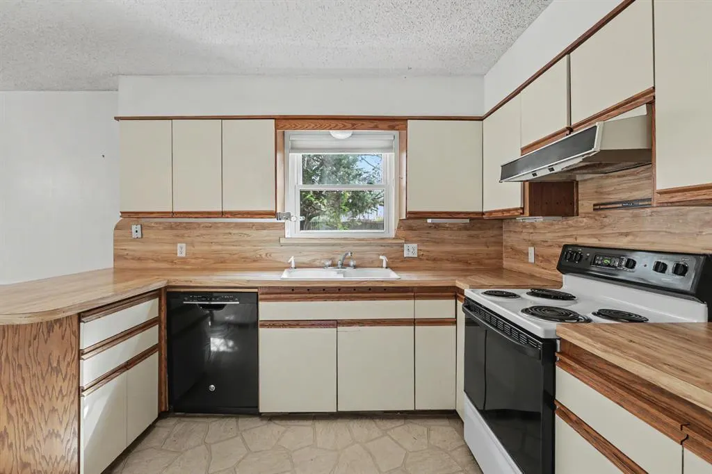 Photo 8 — 3905 Green Oaks Way, Edmond, OK 73034