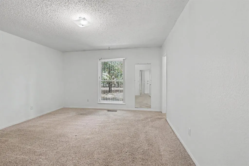 Photo 13 — 3905 Green Oaks Way, Edmond, OK 73034