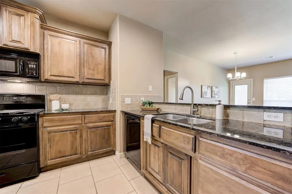 Photo 14 — 1716 Kamber Terrace, Edmond, OK 73003