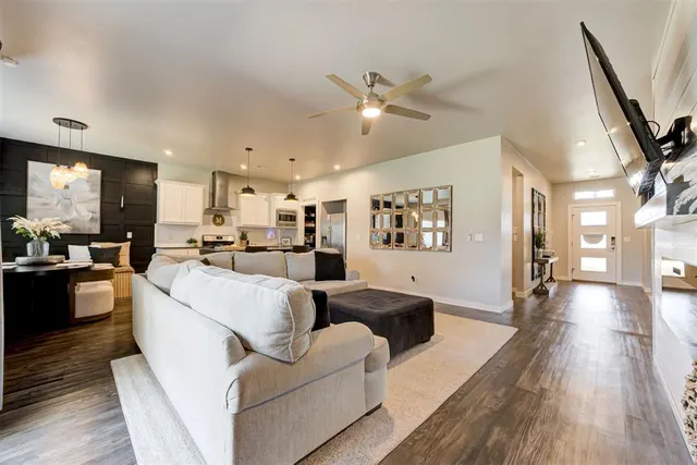 Photo 8 — 10709 NW 20th Street, Yukon, OK 73099