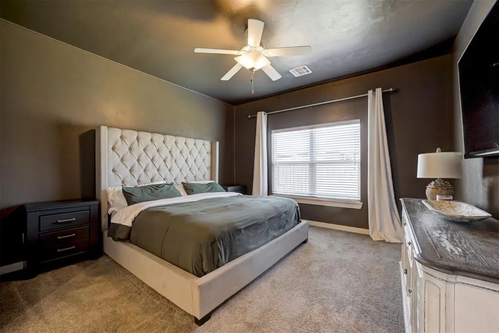 Photo 15 — 10709 NW 20th Street, Yukon, OK 73099