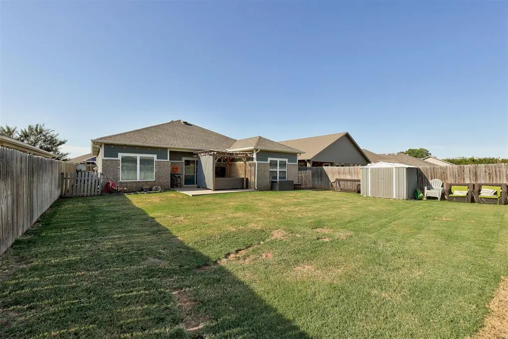 Photo 28 — 10709 NW 20th Street, Yukon, OK 73099