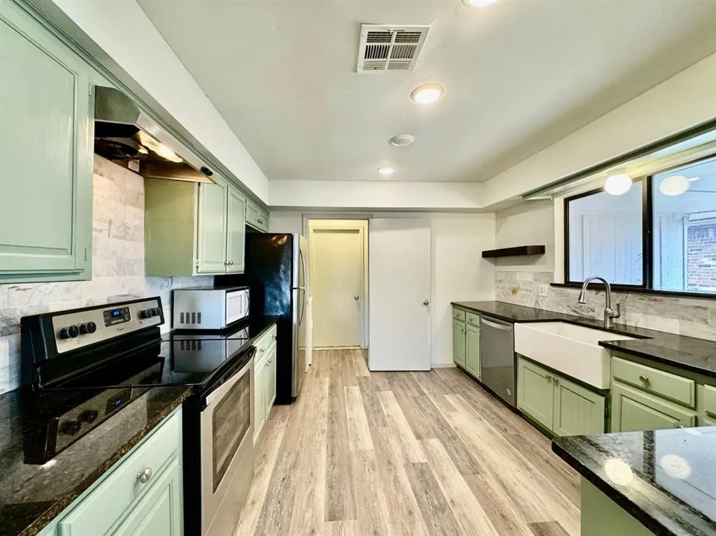 Photo 7 — 605 NW 138th Street, Edmond, OK 73013
