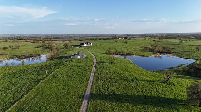 Photo 5 — 25240 E County Road 1710 Road, Elmore City, OK 73433
