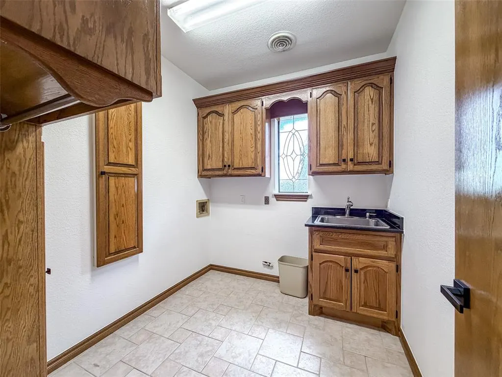 Photo 40 — 100708 S Highway 177, Meeker, OK 74855