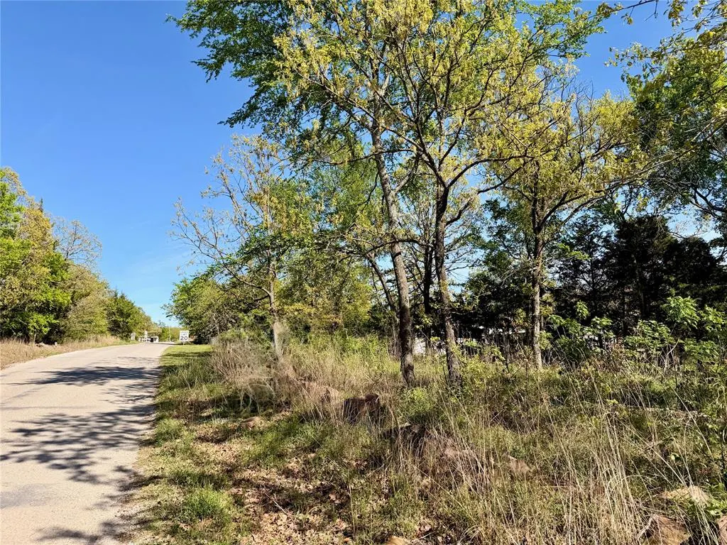 Front exterior — Pine Drive, Stigler, OK 74462