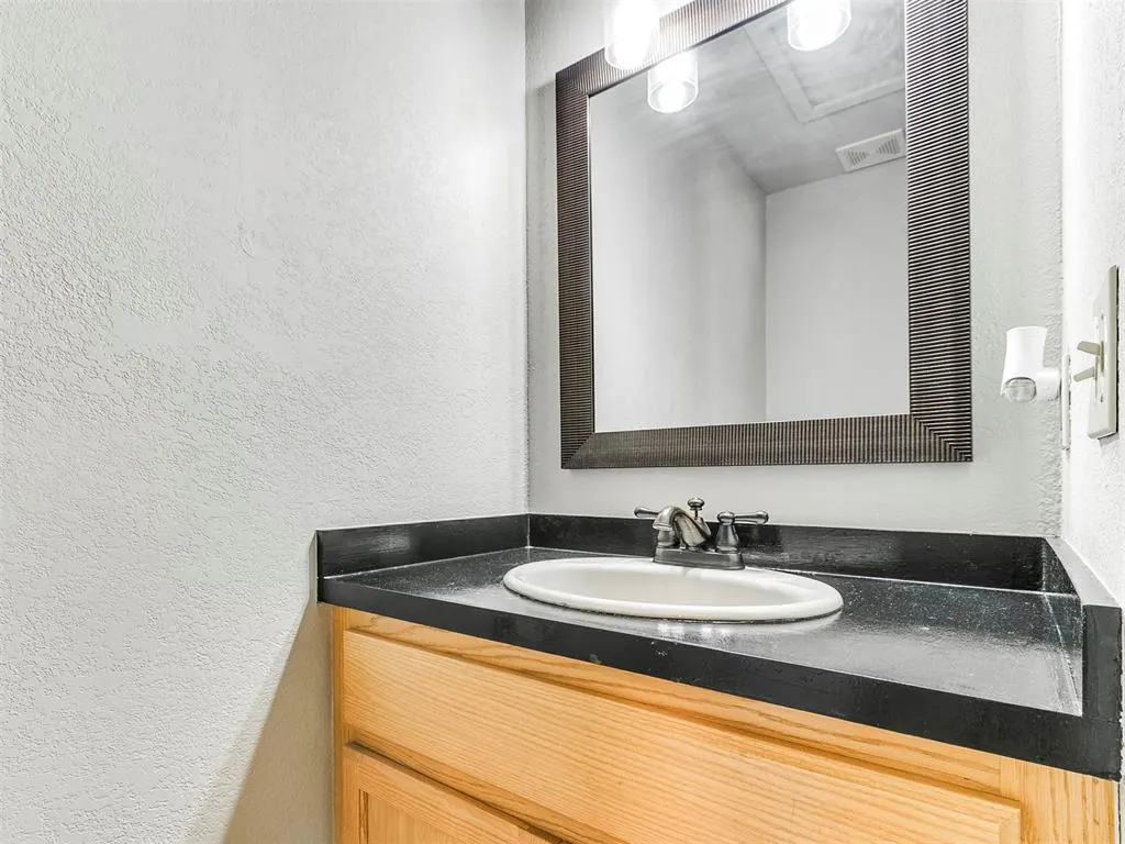 Photo 7 — 326 Atterberry Drive, Norman, OK 73071