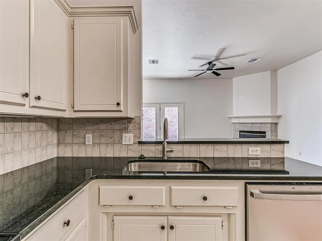 Photo 17 — 1340 NW 138th Street, Edmond, OK 73013