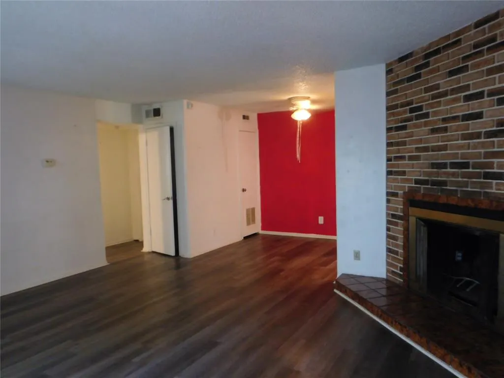 Photo 4 — 6026 NW Expressway B, Warr Acres, OK 73132