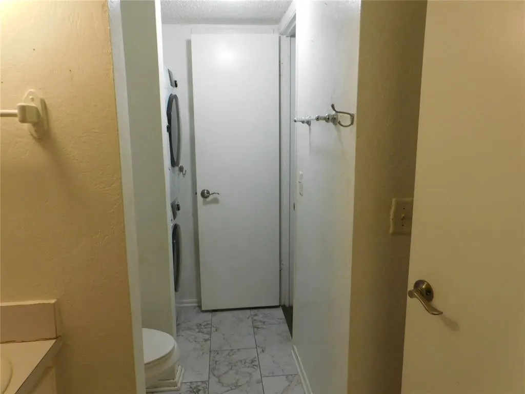 Photo 10 — 6026 NW Expressway B, Warr Acres, OK 73132